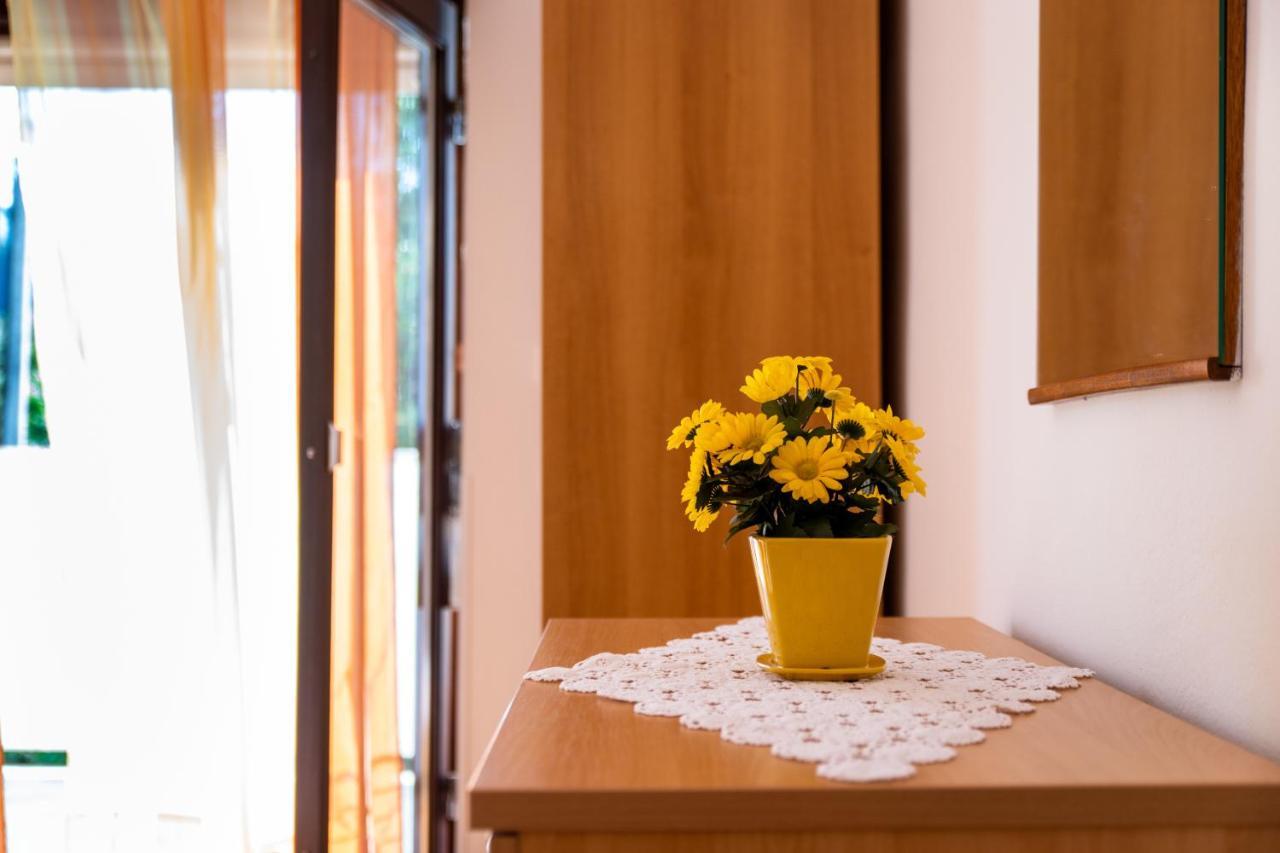 Apartmani Centar Palit Exterior foto