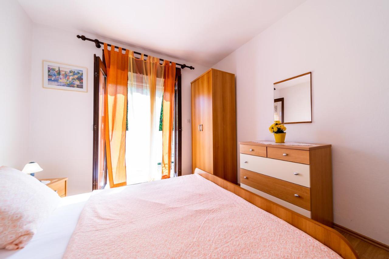 Apartmani Centar Palit Exterior foto