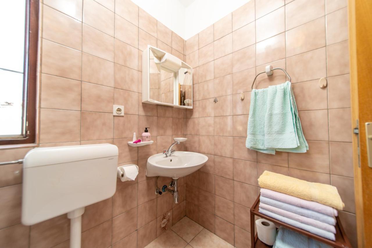 Apartmani Centar Palit Exterior foto